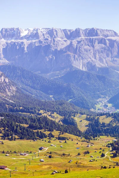 Paysage Montagnes Dolomites Vue Sur Vallée Les Fleurs Premier Plan — Photo