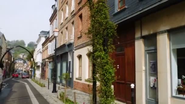 Honfleur Francie Dubna 2018 Pohled Prázdné Krásné Ulice Starými Tradičními — Stock video