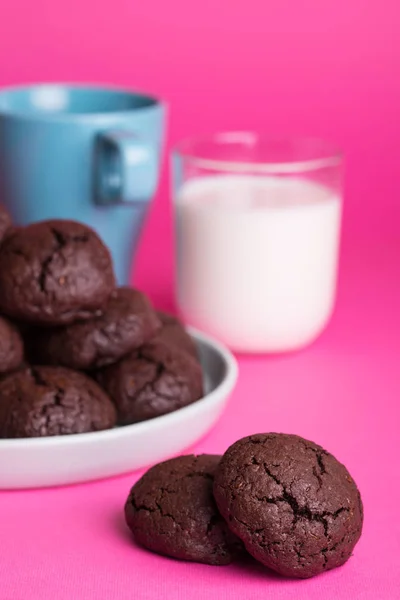 Deliciosas galletas con chispas de chocolate — Foto de Stock