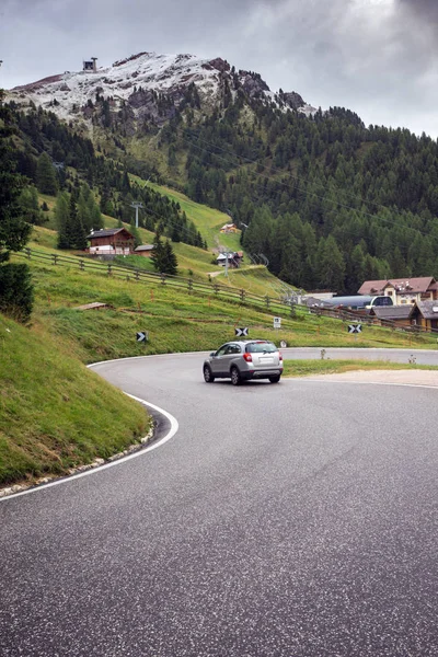 Strada di montagna in Italia — Foto Stock