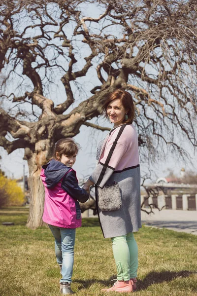 Madre con figlia — Foto Stock