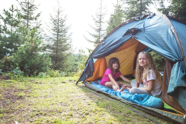 Senderismo y vida de camping —  Fotos de Stock