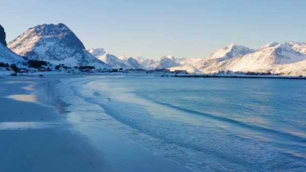 Зима Пляжі Лофотен Рамберг Час Заходу Сонця Північна Норвегія — стокове відео