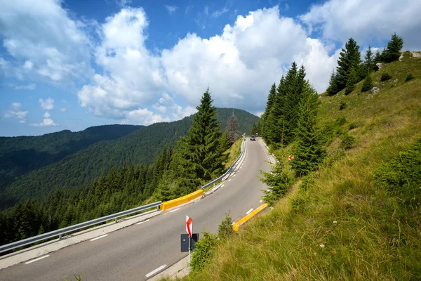 美丽的山路 — 图库照片