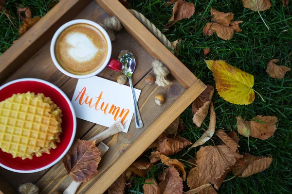 Waffeln und Kaffee — Stockfoto