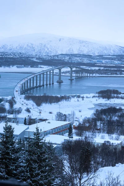 Widok na most do miasta Tromso — Zdjęcie stockowe