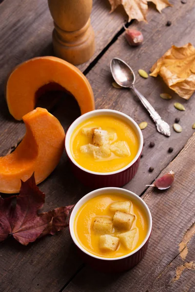Delicious and healthy pumpkin soup cream — Stock Photo, Image