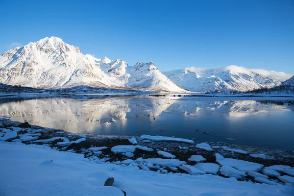 Hermoso paisaje noruego — Foto de Stock