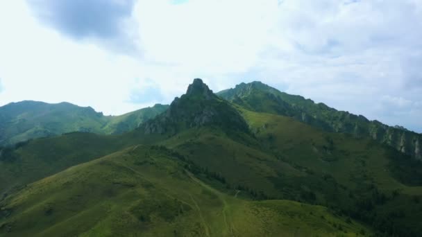 Beautiful Romanian Ciucas Mountains Aerial Panorama — Stock Video