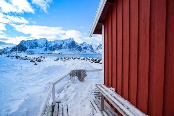 Traditionellt norskt trähus Rorbu — Stockfoto