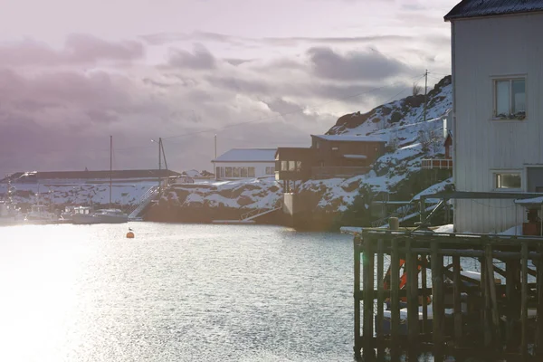 Lofoten岛上冬季的小湾船和罗布 Norwa — 图库照片