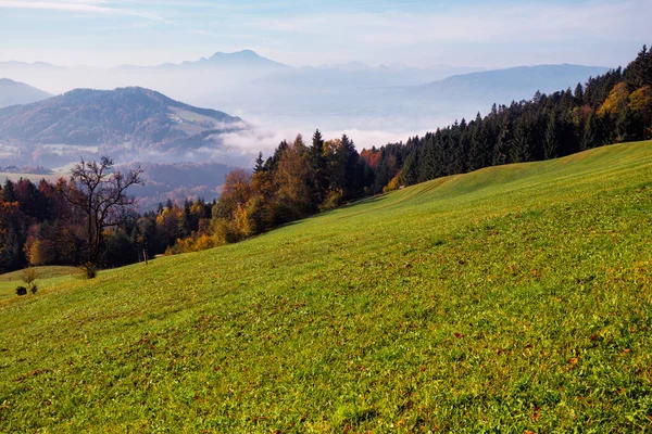 Piękny Krajobraz Górski Austriackich Górach Sylwetki Gór Rano — Zdjęcie stockowe