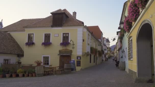 Durnstein Austria October 2019 Few Tourists Evening Narrow Streets Durnstein — Stock Video