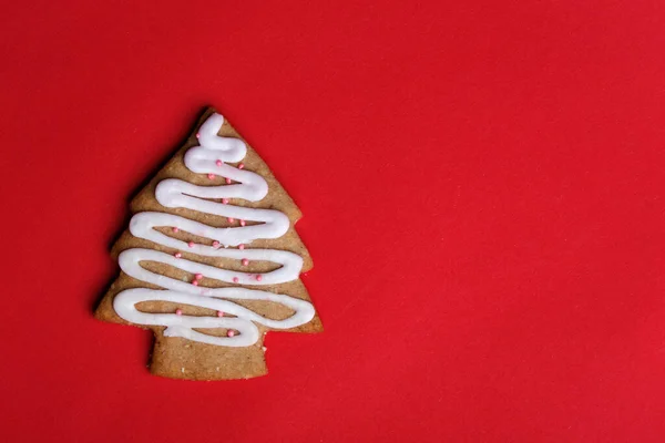 Weihnachten Lebkuchen Auf Rotem Hintergrund Weihnachten — Stockfoto