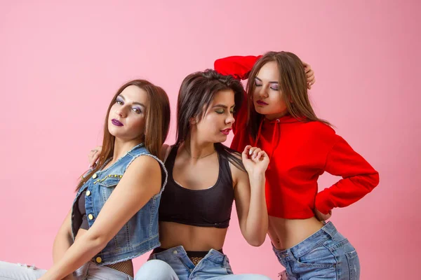 Retrato Tres Chicas Sobre Fondo Brillante — Foto de Stock