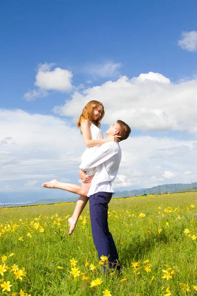 Pair Young People Walk Wildflowers — Stock Photo, Image
