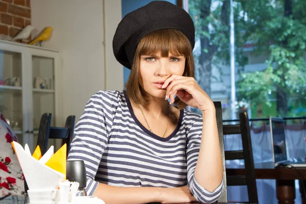 Young Girl Sitting Table Cafe — Stock Photo, Image