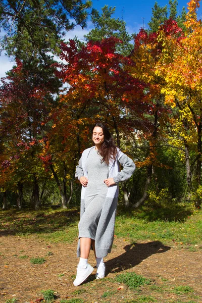 Slim Young Girl Bright Autumn Park — Stock Photo, Image