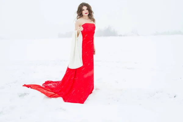 Girl Red Evening Dress Standing Middle Snow Covered Field — Stock Photo, Image