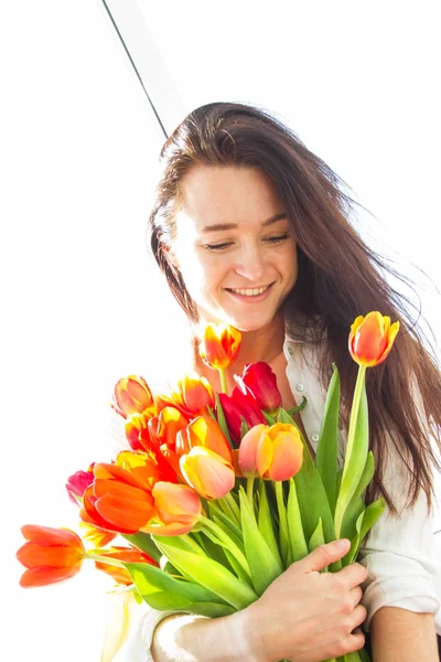 Chica Con Ramo Tulipanes — Foto de Stock