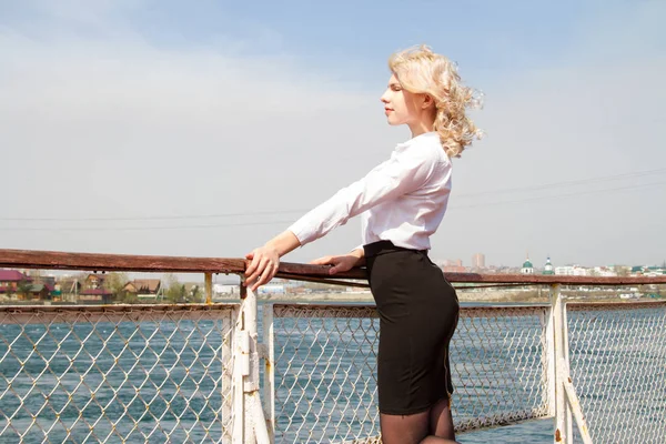 Blonde White Shirt Skirt Costs River Bank — Stock Photo, Image