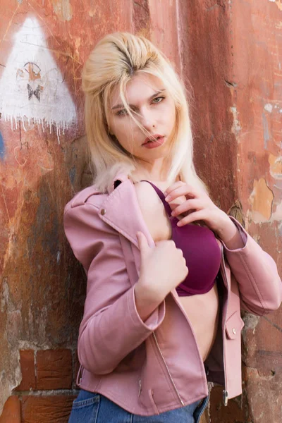 Young Girl Pink Leather Jacket — Stock Photo, Image