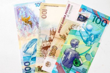 Serbest farklı yıl yüz ruble mezheplerde Banknotlar