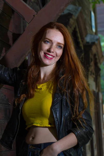 Portrait Red Haired Girl Leather Jacket — Stock Photo, Image