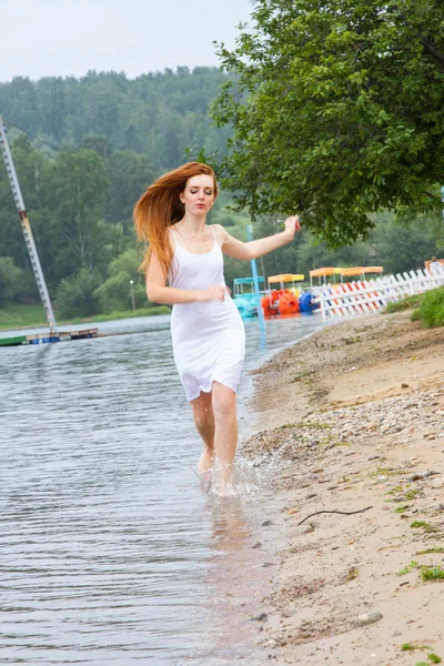 Red Haired Young Girl White Dress Runs Edge Beach — Stock Photo, Image