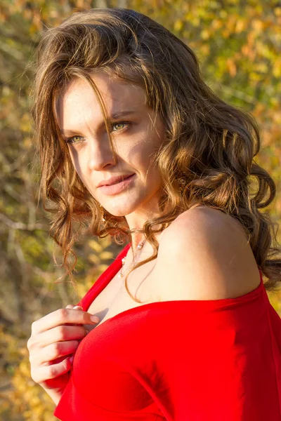 Young Girl Posing Autumn Park Autumn Portrait — Stock Photo, Image