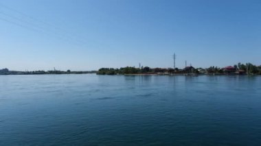 Irkut Nehri 'nin Ağzı. Irkut ve Angara 'nın Bağlantısı