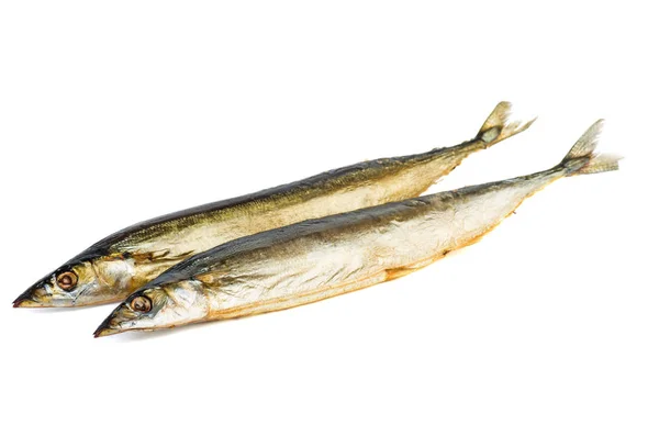 Två Rökta Pacific Saury Fisk Isolerad Vit Bakgrund — Stockfoto