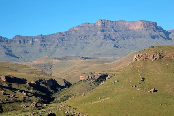 Manzaralı Drakensberg Dağları, Devler Kalesi Doğa Koruma Alanı, Güney Afrika