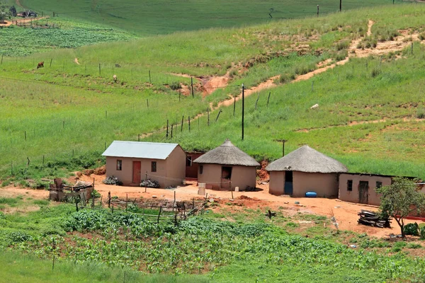 Small Rural Settlement Mountainous Grassland Kwazulu Natal South Africa — Stock Photo, Image