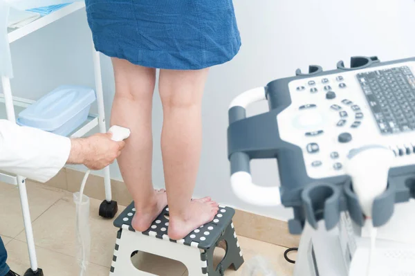 Ultrasone Scan Van Aderen Kliniek Ultrasoon Onderzoek — Stockfoto