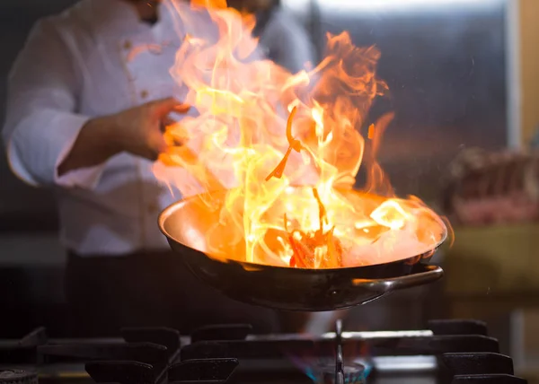 Chef Cooking Doing Flambe Food Restaurant Kitchen — Stock Photo, Image