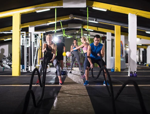 Ung Passform Sport Par Tränar Funktionell Träning Gym Gör Battle — Stockfoto