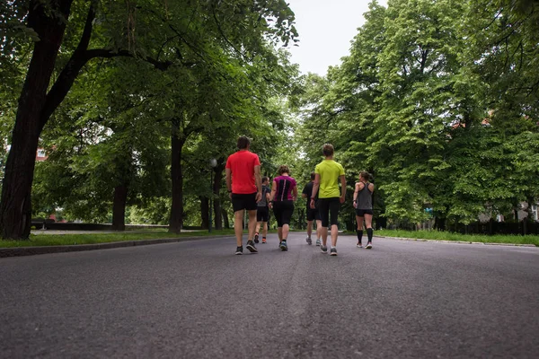 Gruppe Gesunder Joggt Stadtpark Läuferteam Beim Morgentraining — Stockfoto