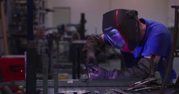 焊机工人 — 图库视频影像
