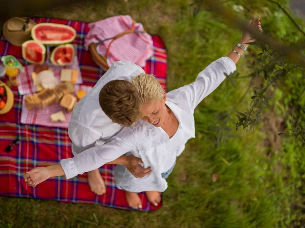 Couple Love Enjoying Picnic Time Drink Food Beautiful Nature River — Stock Photo, Image