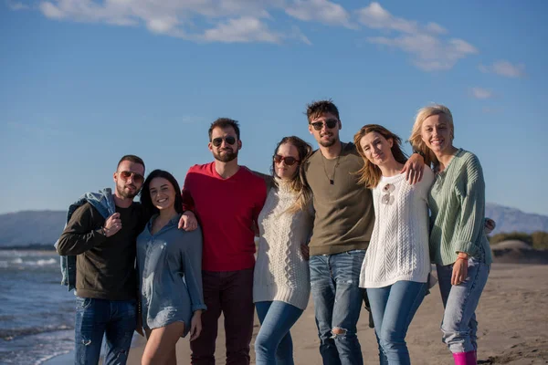 Portrait Group Friends Spending Day Beach Autumn Day — Stock Photo, Image