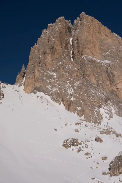 Hiking Touring Ski Tracks Snow Climbing Mountain Top Beautiful Winter — Stock Photo, Image