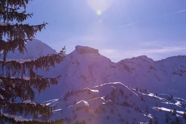 Lever Soleil Hiver Avec Neige Fraîche Dans Les Alpes Montagnes — Photo