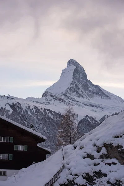 Berg Matterhorn Zermatt Bedekt Met Verse Sneeuw Mooie Winterdag — Stockfoto