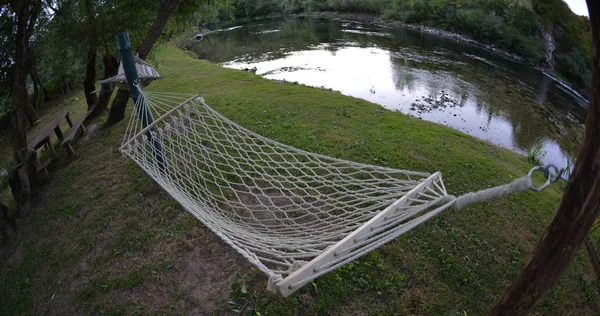 Hängmattan Swing Säng Vacker Natur Läger Nära Floden — Stockfoto