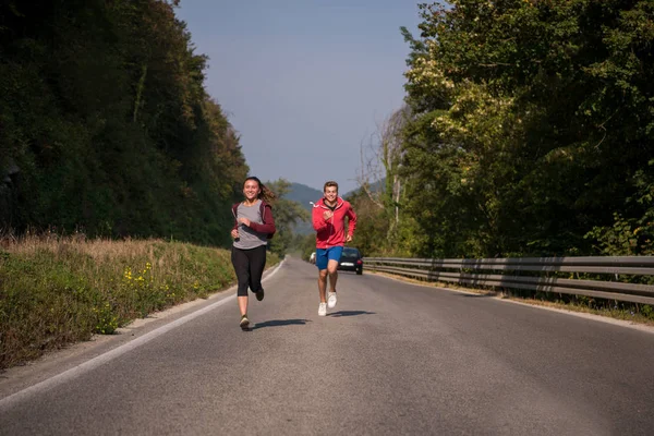 Jong Stel Genieten Van Een Gezonde Levensstijl Tijdens Het Joggen — Stockfoto