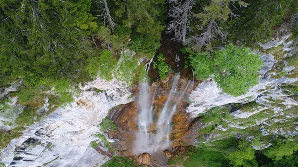 Водопад Пейзаж Воздушный Вид Сверху Путешествия Спокойный Пейзаж Фон Замедленной — стоковое фото