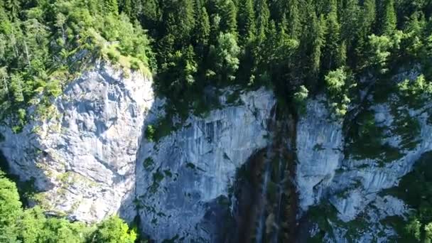 Wasserfall Landschaft Luftaufnahme Reise Ruhige Landschaft Hintergrund Zeitlupe — Stockvideo