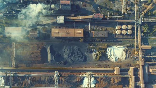 Luchtfoto Bovenaanzicht Van Metallurgische Industrie Fabriek Abstracte Achtergrond Bovenaanzicht Verontreiniging — Stockfoto