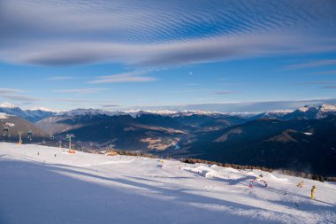 Kış dağlar Avrupa Alpleri alp panoramik görünüm kar maskeli güzel